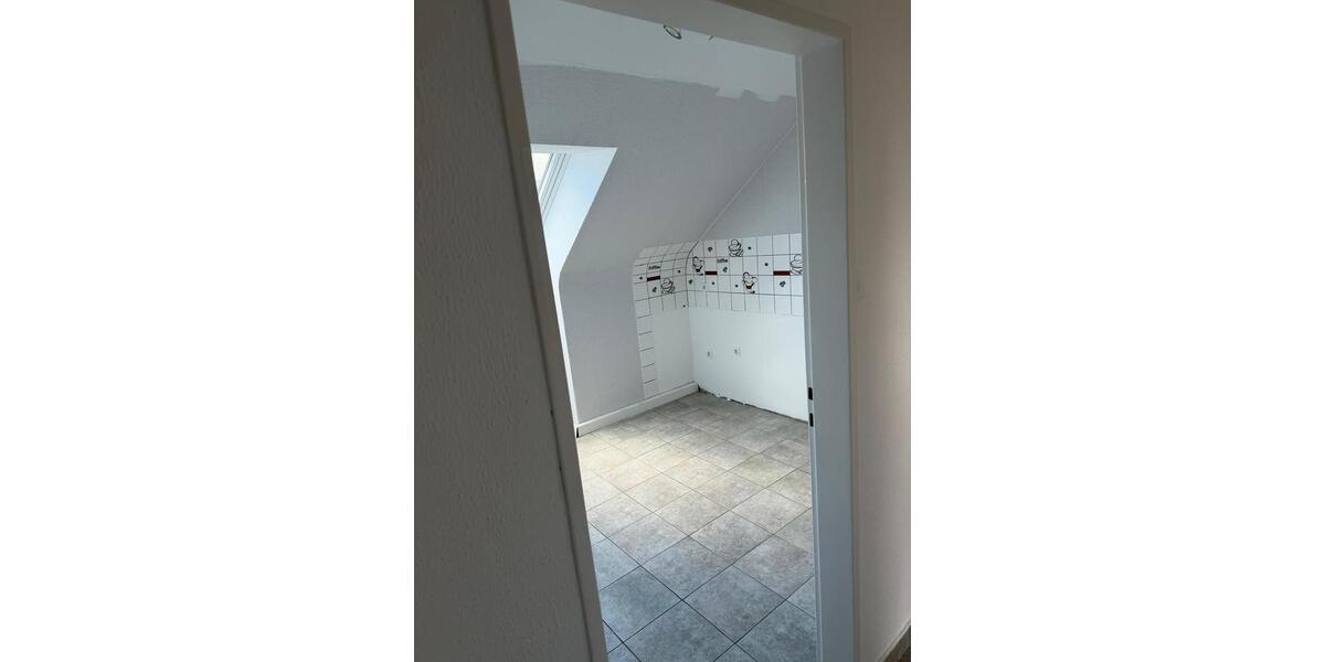 Dachgeschoßwohnung Mannheim Rheinau - 3 Zimmer, 70 m&sup2;, 900&euro; | Angebot:26404860