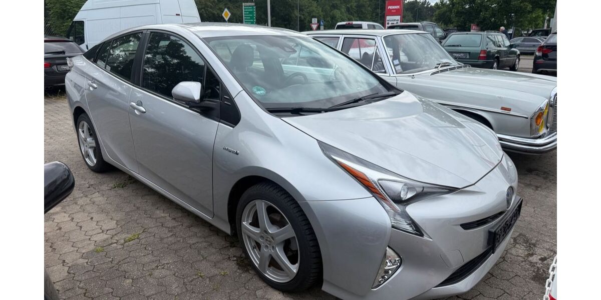 Toyota Prius 60.300 km 16.990 &euro; Forst 76694