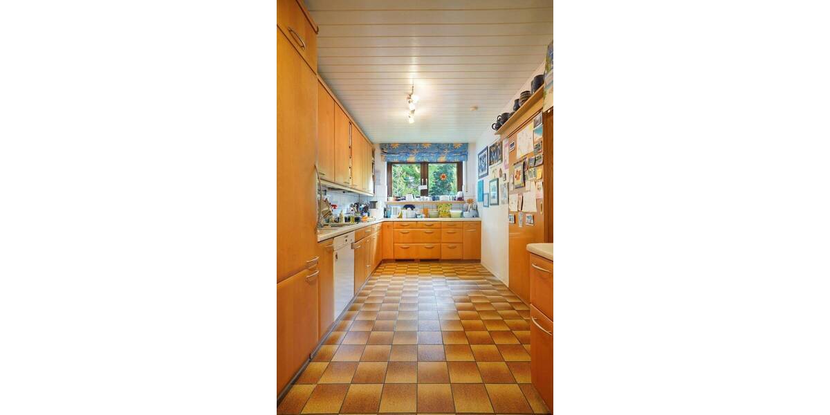 Doppelhaushälfte Leimen - 7 Zimmer, 207 m&sup2;, 699.000&euro; | Angebot:23537071