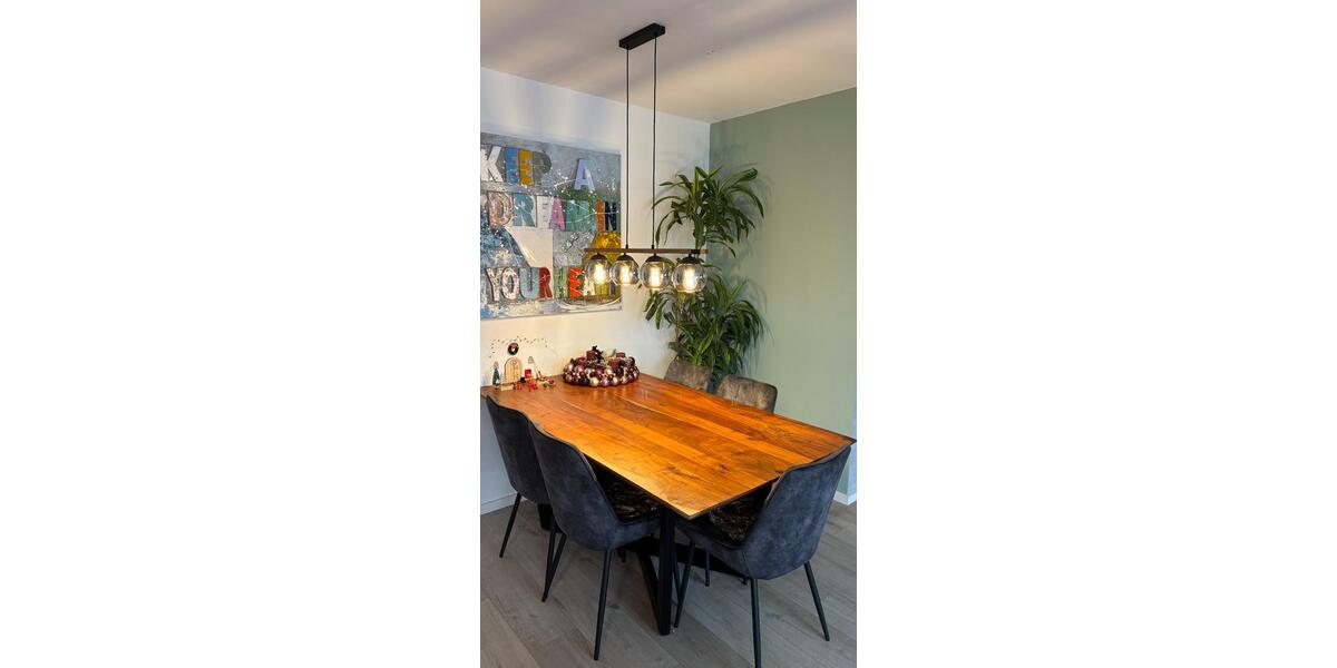 Exklusive Wohnung in begeehrter Wohnlage 5.5 zimmer