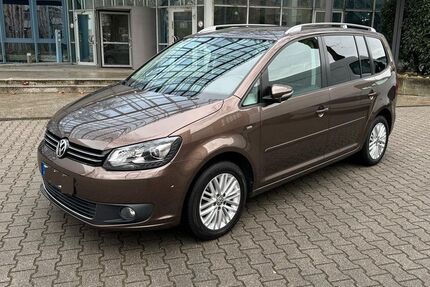 VW Touran 133.895 km 12.499 &euro; mannheim 68305