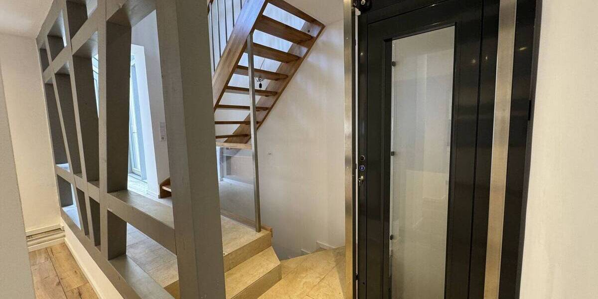 Einfamilienhaus Weinheim - 8 Zimmer, 228 m&sup2;, 875.000&euro; | Angebot:26344040