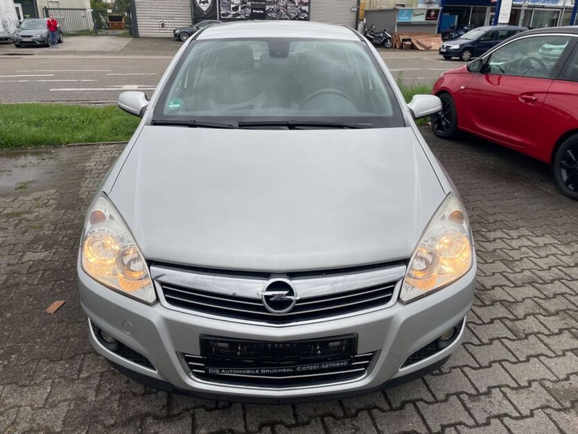 Opel Astra 160.000 km 2.250 € Speyer 67346