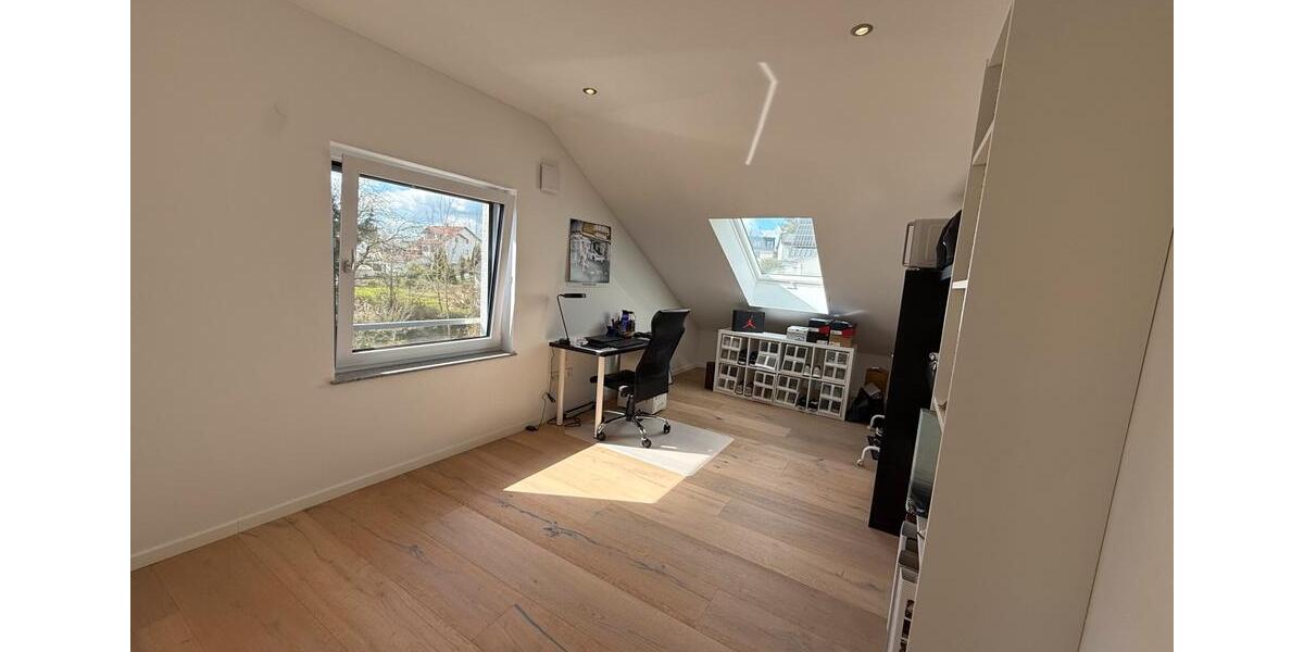 Dachgeschoßwohnung Sinsheim - 3 Zimmer, 87 m&sup2;, 415.000&euro; | Angebot:27119919