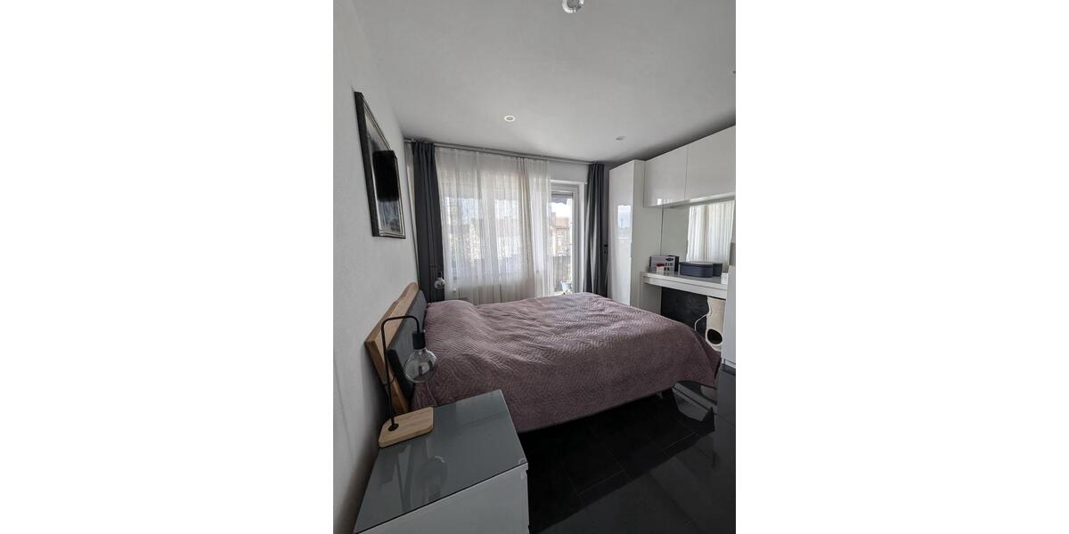 Etagenwohnung Ludwigshafen am Rhein Parkinsel - 3 Zimmer, 80 m&sup2;, 270.000&euro; | Angebot:24111145