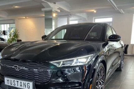 Ford Mustang Mach-E 9.650 km 49.900 &euro; Mannheim 68219