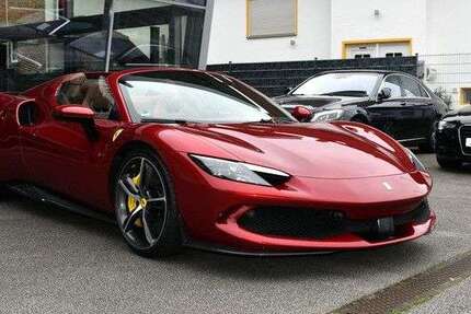 Ferrari 296 GTS 1.900 km 328.000 € Mörlenbach 69509