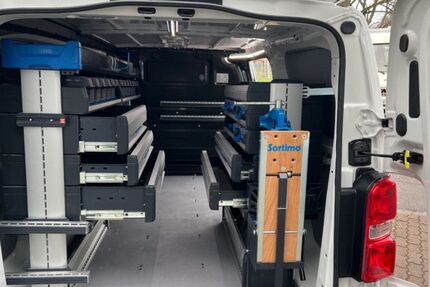 Opel Vivaro 18.285 km 25.750 € Hockenheim 68766