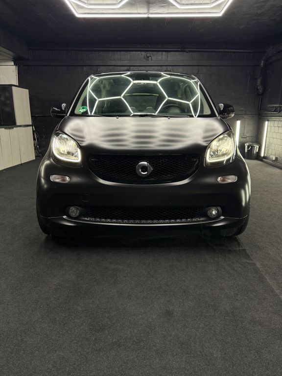 Smart ForTwo 174.000 km 5.900 € Östringen 76684