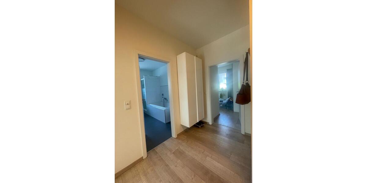 Etagenwohnung Ludwigshafen am Rhein Ludwigshafen-Hemshof - 2 Zimmer, 85 m&sup2;, 1.150&euro; | Angebot:26237346