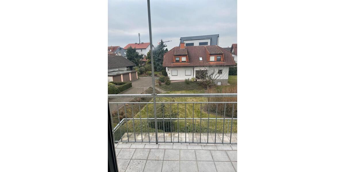 Etagenwohnung Hemsbach - 3 Zimmer, 80 m&sup2;, 1.200&euro; | Angebot:25162244