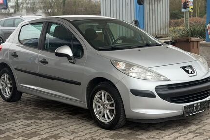 Peugeot 207 93.000 km 1.490 &euro; Ludwigshafen 67059