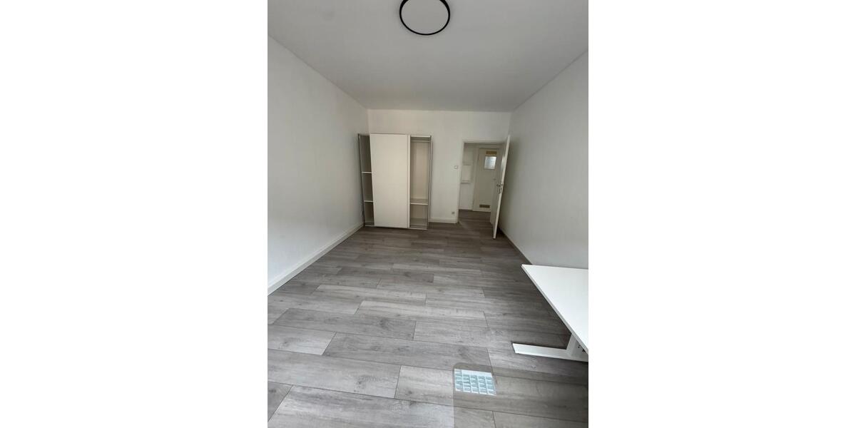 Etagenwohnung Ludwigshafen am Rhein Mundenheim - 2 Zimmer, 60 m&sup2;, 700&euro; | Angebot:26123481