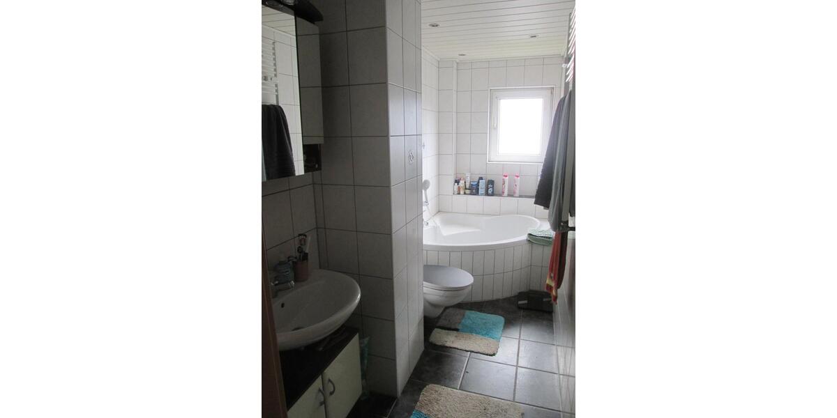 Doppelhaushälfte Sinsheim - 7 Zimmer, 155 m&sup2;, 337.000&euro; | Angebot:26383735