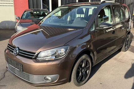 VW Touran 112.200 km 9.490 &euro; Aglasterhausen 74858