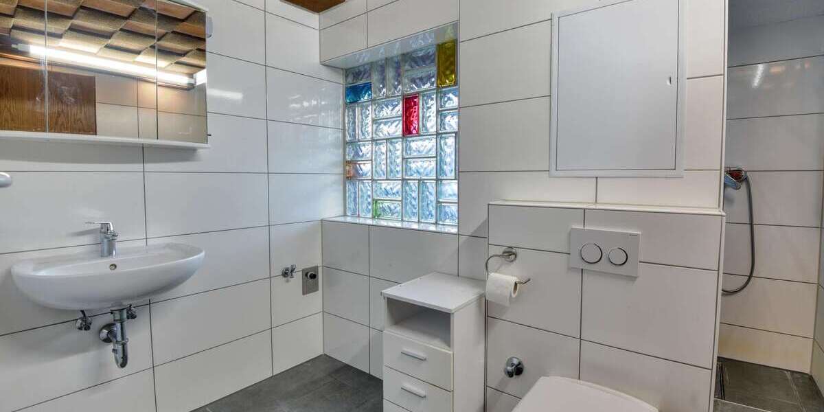 Idyllische DHH mit Sanierungspotential in ruhiger & zentraler Lage Zusätzliches Hinterhaus inkl. - Doppelhaushälfte Ludwigshafen am Rhein | Angebot:25959595