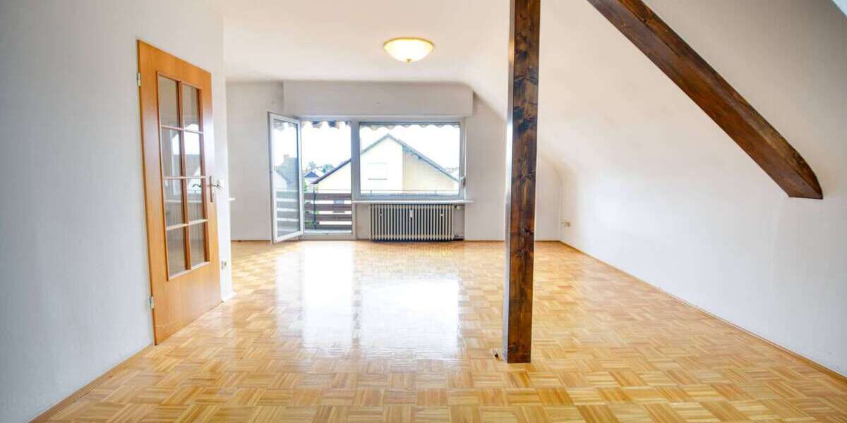 3 ZKB DG & 2 ZKB Souterrain Whg Sofort beziehbar Garage & 2 Stellplätze inkl - Etagenwohnung Neuhofen | Angebot:22649166