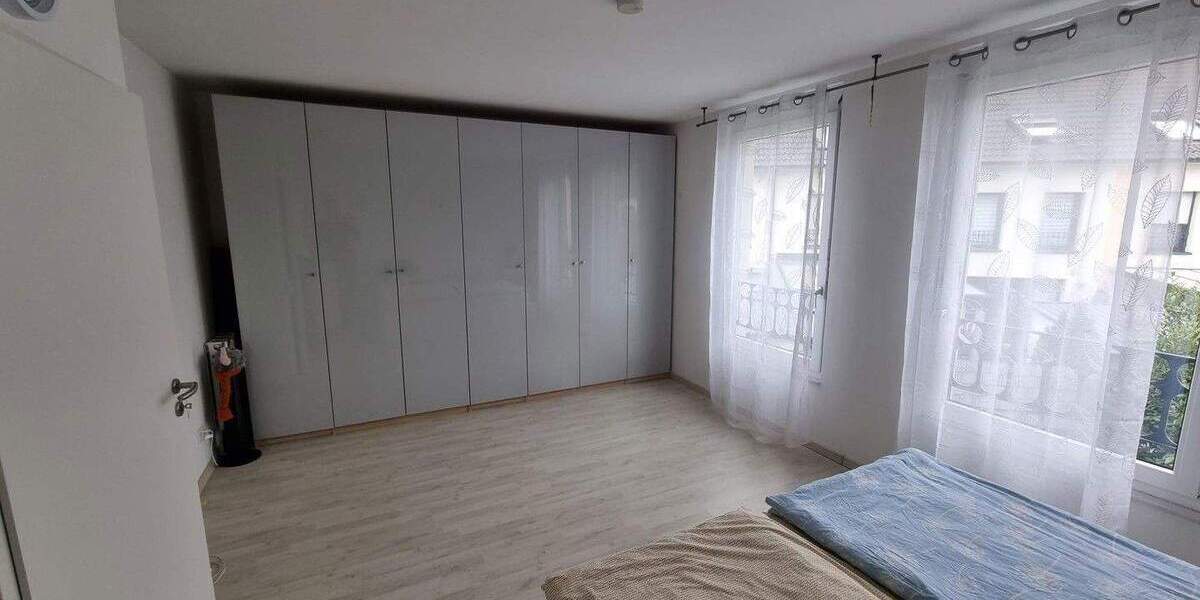 Schönes Reihenendhaus mit 4 Zimmern, Terrasse und Garten, von Privat, direkt in Weinheim 4 zimmer