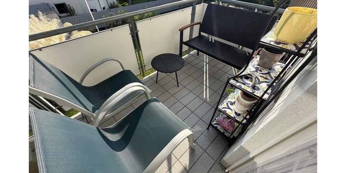 Attraktive 4 ZKB Wohnung mit Gäste WC und Tiefgarage - provisionsfrei 4 zimmer