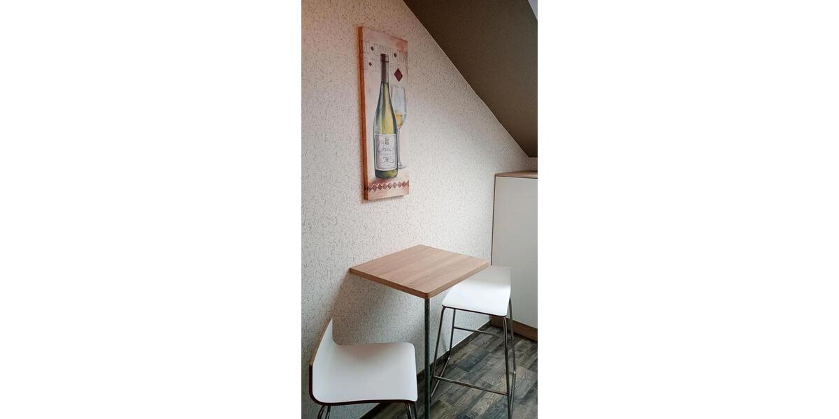 Mietwohnung Dachgeschoss + Balkon, möbliert in 69259 Wilhelmsfeld 2 zimmer