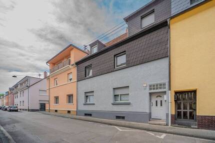 Haus Ludwigshafen am Rhein Oppau - 7 Zimmer, 227 m&sup2;, 485.000&euro; | Angebot:26616725