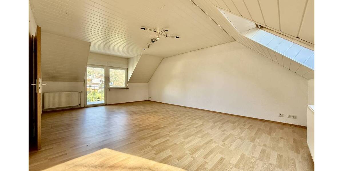 Mehrfamilienhaus, Wohnhaus Laudenbach - 6 Zimmer, 146 m&sup2;, 379.500&euro; | Angebot:26118133