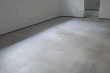Wohnung Sinsheim - 3 Zimmer, 90 m&sup2;, 890&euro; | Angebot:27141366