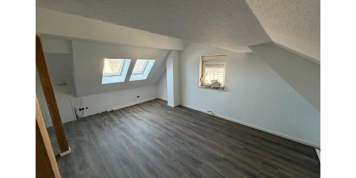 Maisonettenwohnung Sankt Leon-Rot Rot - 4 Zimmer, 122 m&sup2;, 1.647&euro; | Angebot:26618451