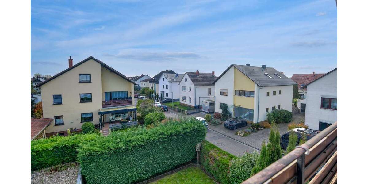 3 ZKB DG & 2 ZKB Souterrain Whg Sofort beziehbar Garage & 2 Stellplätze inkl - Etagenwohnung Waldsee | Angebot:22649085