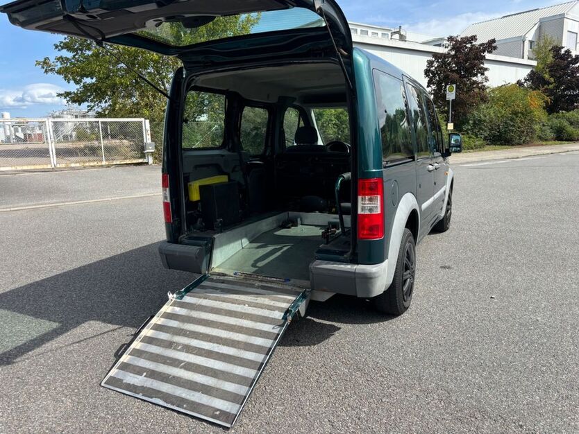 Ford Tourneo Connect 118.000 km 6.950 € Plankstadt 68723