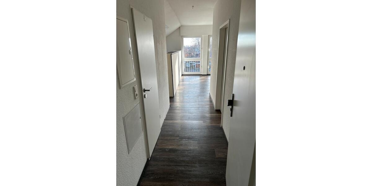 FrankenthalPfalz, moderne 3 12 Zimmer Dachwohnung 3.5 zimmer