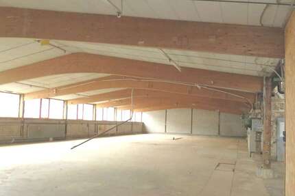 Halle in Brühl 2.940 € 750 m² zimmer