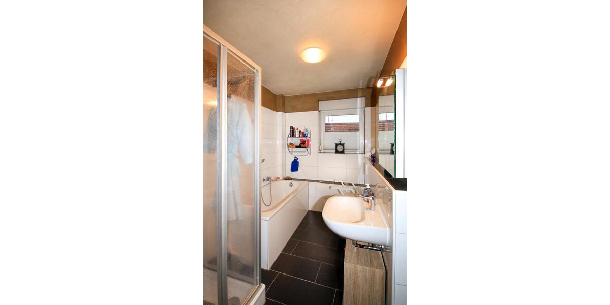 Etagenwohnung Ludwigshafen am Rhein Ludwigshafen-Oggersheim - 3 Zimmer, 80 m&sup2;, 950&euro; | Angebot:26337296