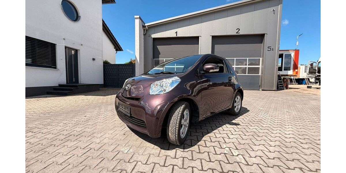 Toyota IQ 286.099 km 4.900 &euro; Nussloch 69226