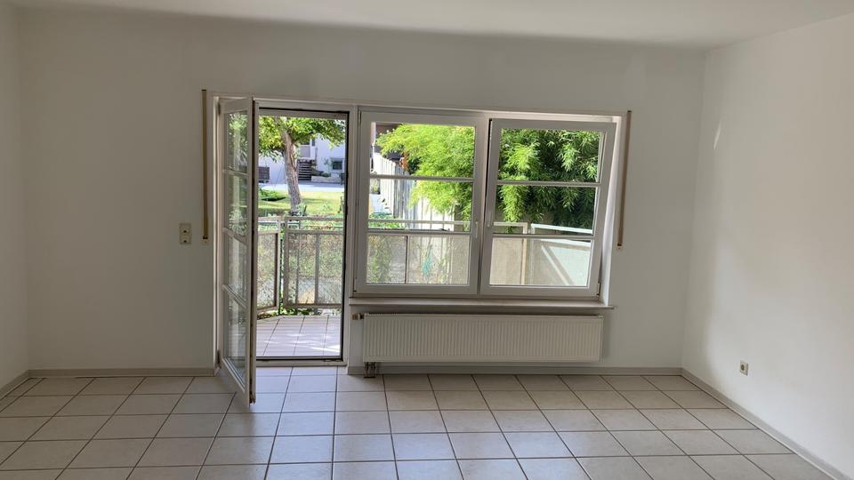 Lu- Edigheim, 2 ZKB, Balkon, hell, gepflegt, PKW- Stellplatz 2 zimmer