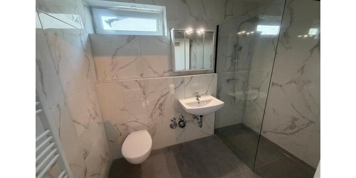 Erdgeschoßwohnung Ludwigshafen am Rhein Ludwigshafen-Oggersheim - 3 Zimmer, 96 m&sup2;, 1.290&euro; | Angebot:26215714