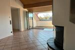 Eigentumswohnung, Dachgeschoss, 4Z. EBK, TLB, Terrasse,, Kamin.. 4 zimmer