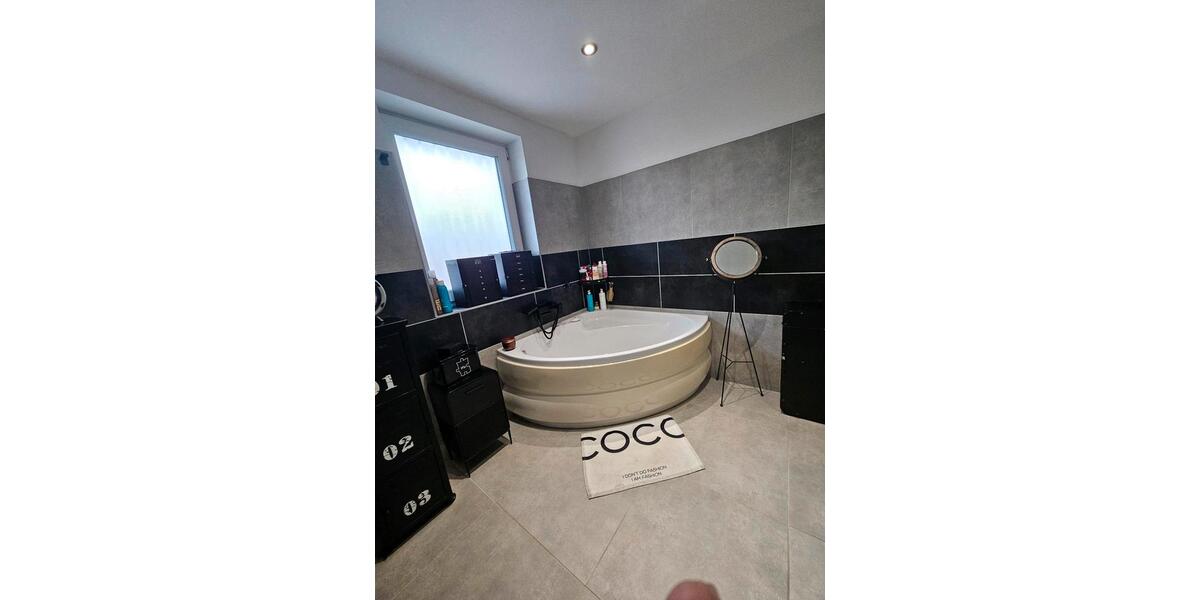 Maisonettenwohnung Ludwigshafen am Rhein Ludwigshafen-Hemshof - 3 Zimmer, 92 m&sup2;, 1.300&euro; | Angebot:25255648