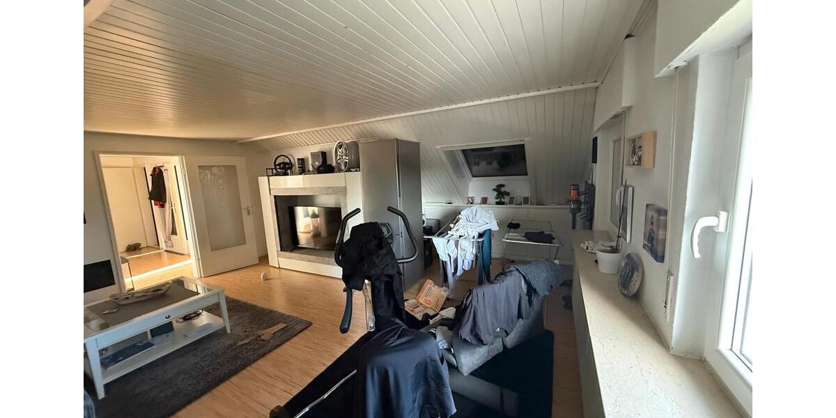 Dachgeschoßwohnung Lampertheim - 3.5 Zimmer, 60 m&sup2;, 600&euro; | Angebot:25724111