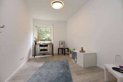 Erstbezug nach Kernsanierung Altersgerechte 3-Zimmer Wohnung mit Aufzug und barrierefreiem Zugang