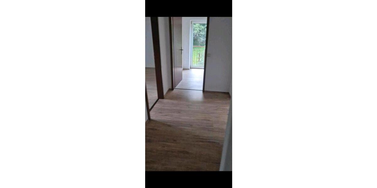 Dachgeschoßwohnung Hirschhorn (Neckar) - 5 Zimmer, 117 m&sup2;, 760&euro; | Angebot:26267020