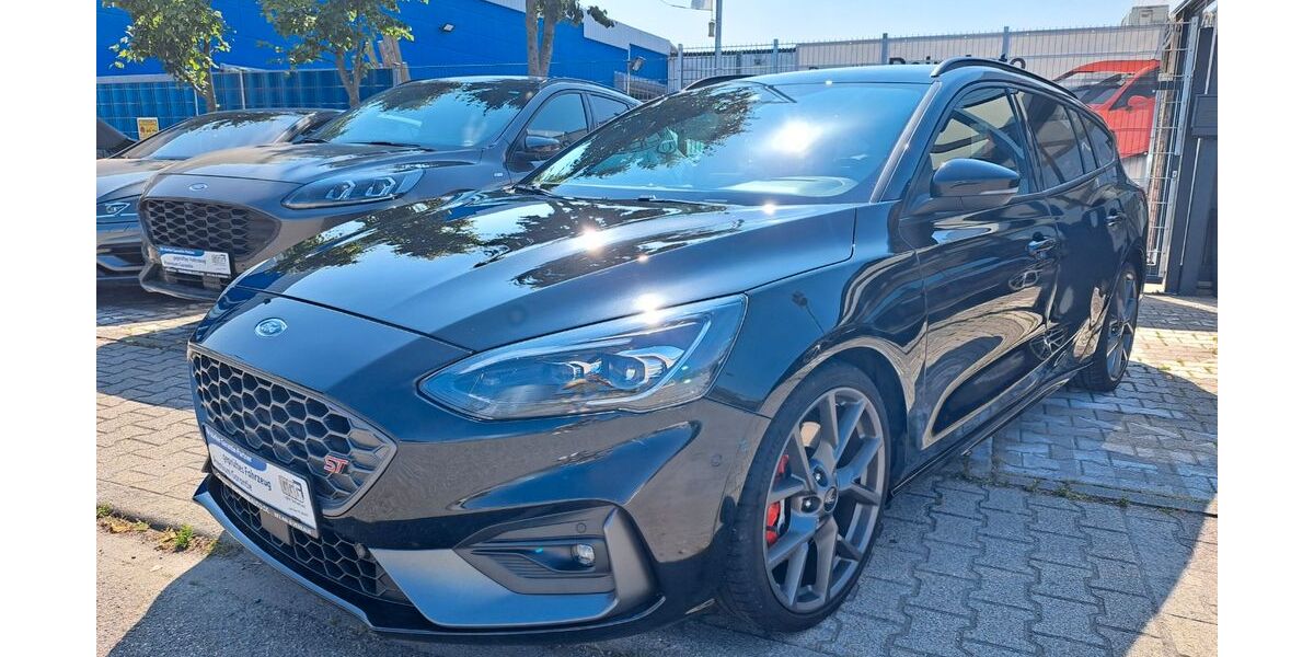 Ford Focus 55.000 km 24.490 &euro; Brühl 68782