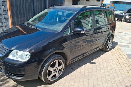 VW Touran 267.000 km 600 &euro; Walldorf (bei Heidelberg) 69190