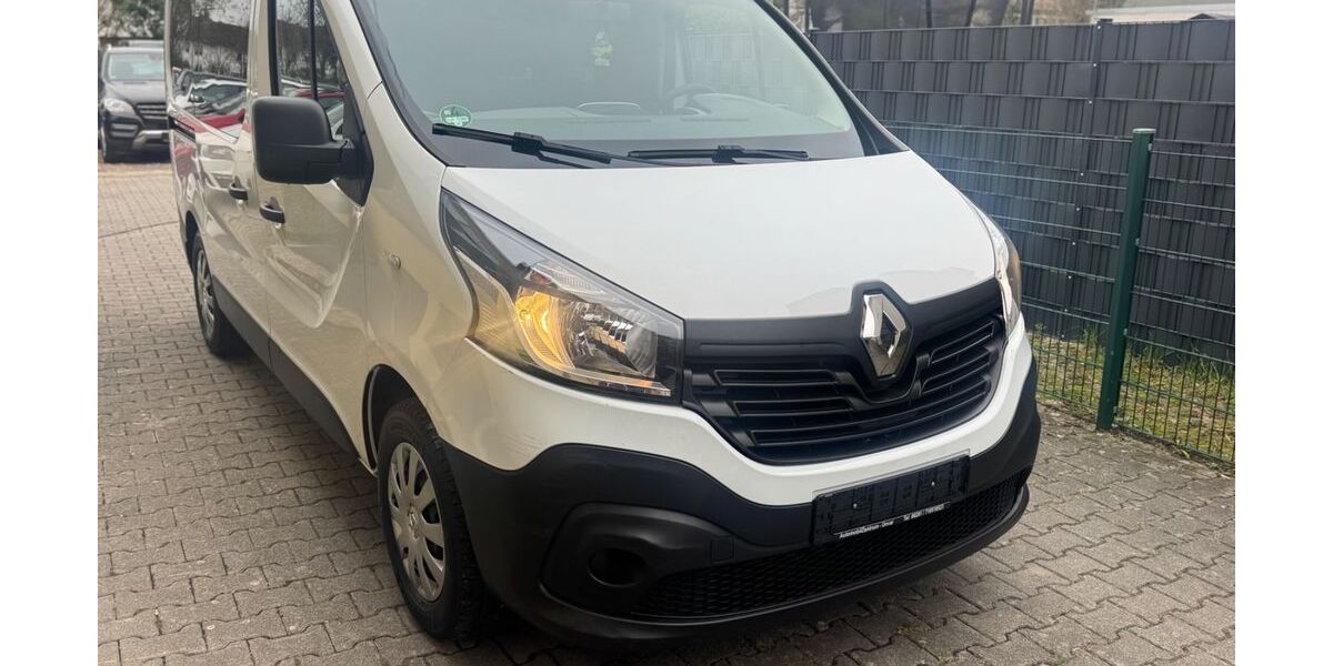Renault Trafic 150.000 km 12.990 &euro; Hemsbach 69502