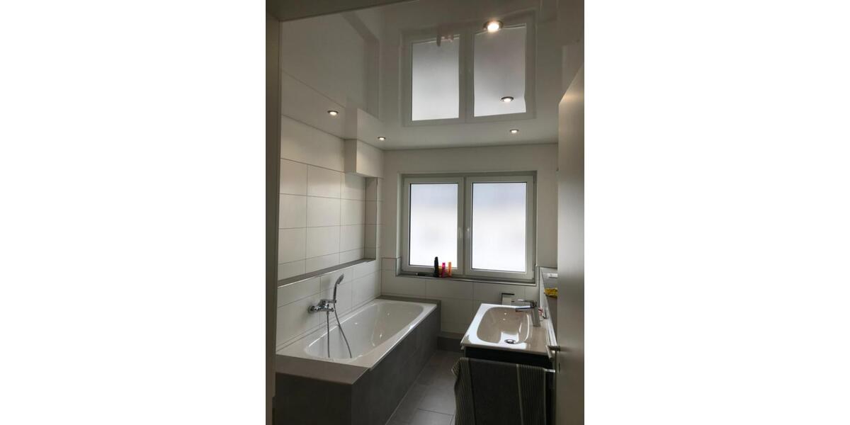 Exklusive Wohnung in begeehrter Wohnlage 5.5 zimmer