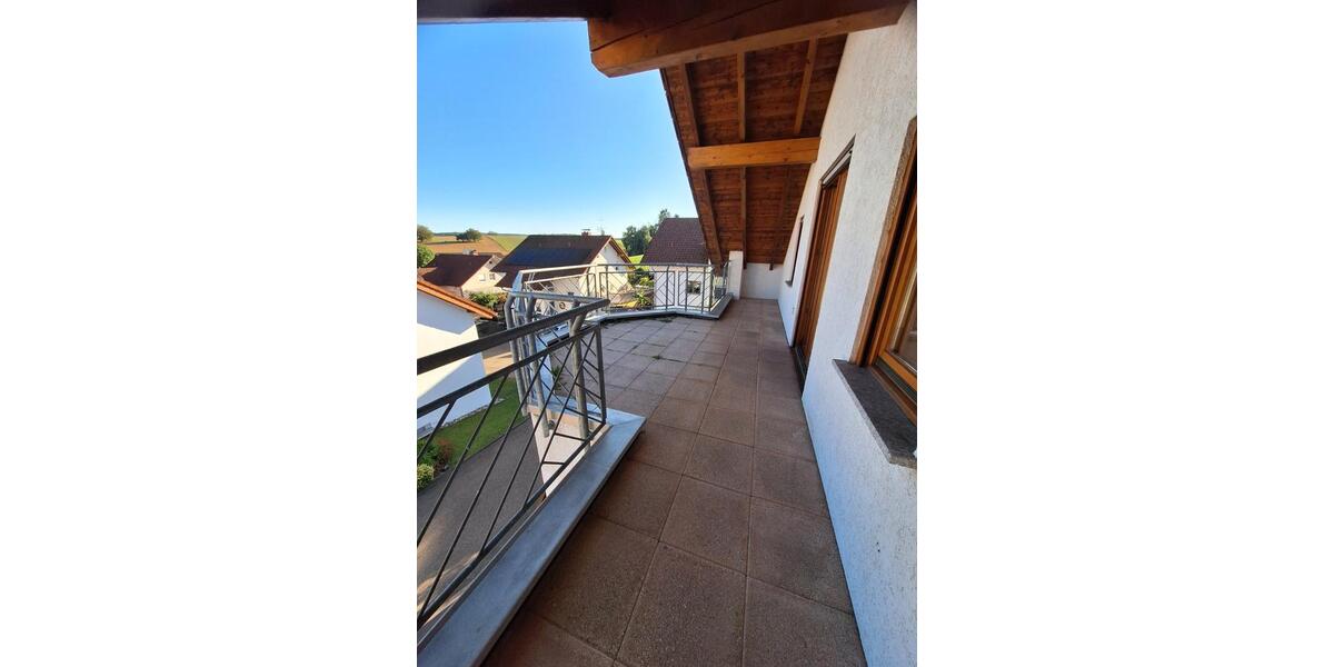 Dachgeschoßwohnung Sinsheim - 2 Zimmer, 75 m&sup2;, 750&euro; | Angebot:25367745