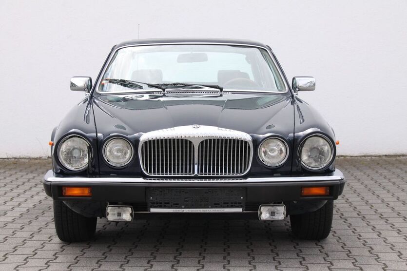 Jaguar Daimler 103.476 km 39.999 € Heppenheim 64646