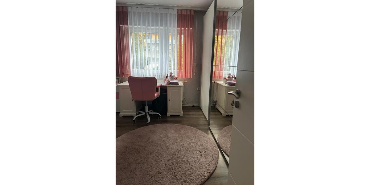Erdgeschoßwohnung Edingen-Neckarhausen Neckarhausen - 6 Zimmer, 130 m&sup2;, 560.000&euro; | Angebot:25048797