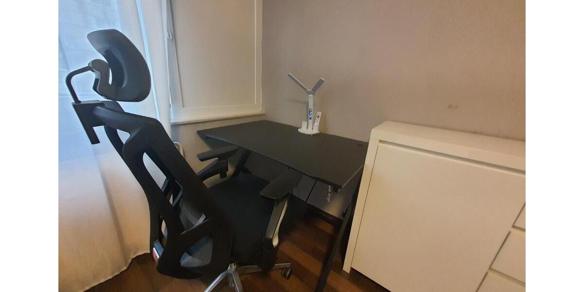 Etagenwohnung Ludwigshafen am Rhein Edigheim - 1 Zimmer, 15 m&sup2;, 565&euro; | Angebot:25299174