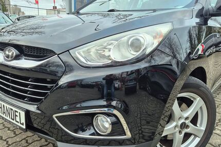 Hyundai ix35 179.000 km 7.999 &euro; Forst 76694